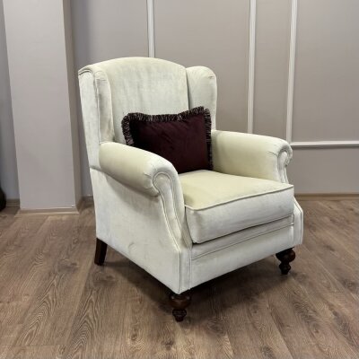 Klasik Kulaklı Berjer Krem Kadife